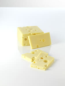 SCHNITTKÄSE UND HARTKÄSE 