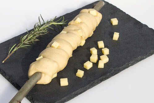 Rezept K&auml;se-Stockbrot